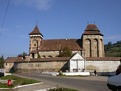 Valea Viilor Biserica fortificata.JPG