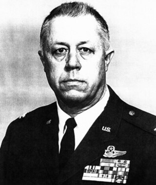 <span class="mw-page-title-main">Van E. Chandler</span> American flying ace (1925–1998)