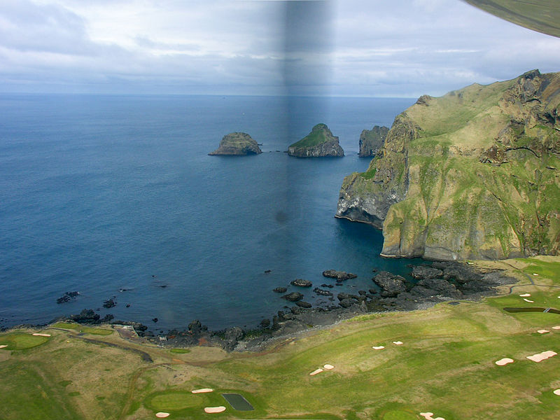 File:Vestmannaeyjar007.JPG