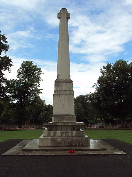 File:War memorial, York - DSC07862.JPG