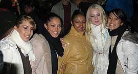 From left to right: Miriam Cani, Rebecca Miro, Tertia Botha, Anne Ross and Anh-Thu Doan (2005)