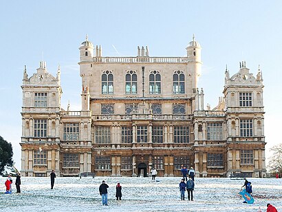 How to get to Wollaton Hall with public transport- About the place