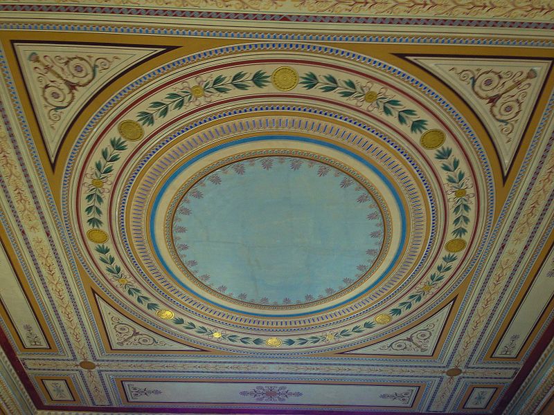 File:Zappeion hall roof of the entrance..jpg