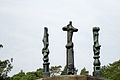 Drie staande motieven door Henry Moore op het Pampelse Zand