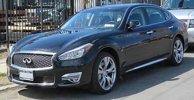 Infiniti Q70