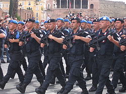 Efetivo das polícias militares é 14% maior que o das Forças
