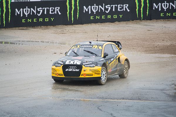 Larsson competing in the 2016 World RX of Portugal.