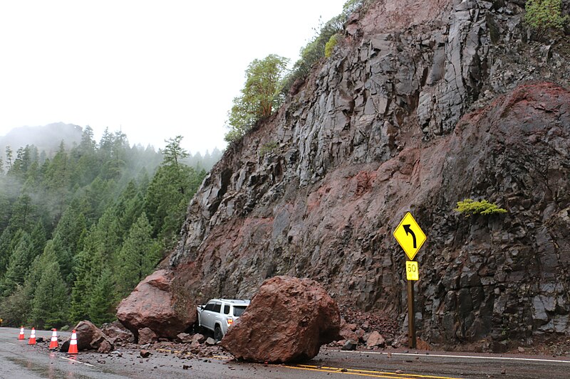 File:5 OR62Rockfall Jan28 2020 (49456595061).jpg