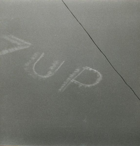 File:7 UP skywriting by PH-NKD (1).jpg