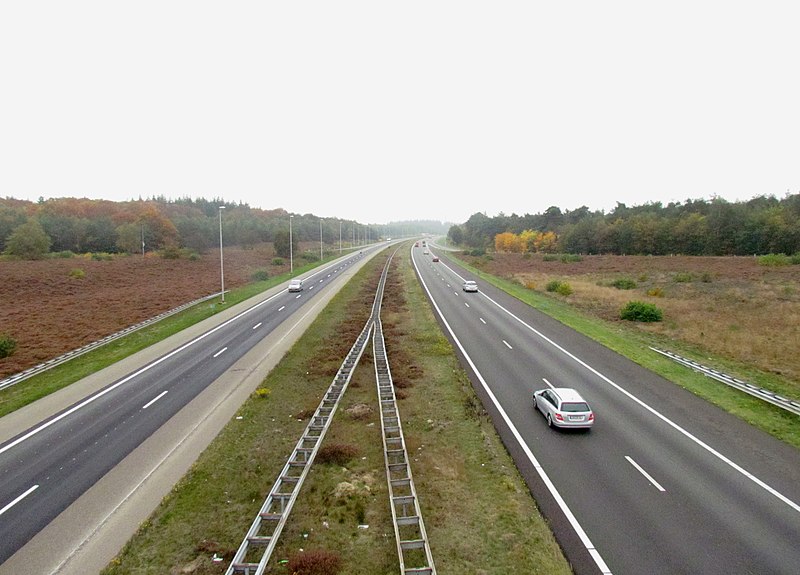 File:A50 bij Wezep.jpg