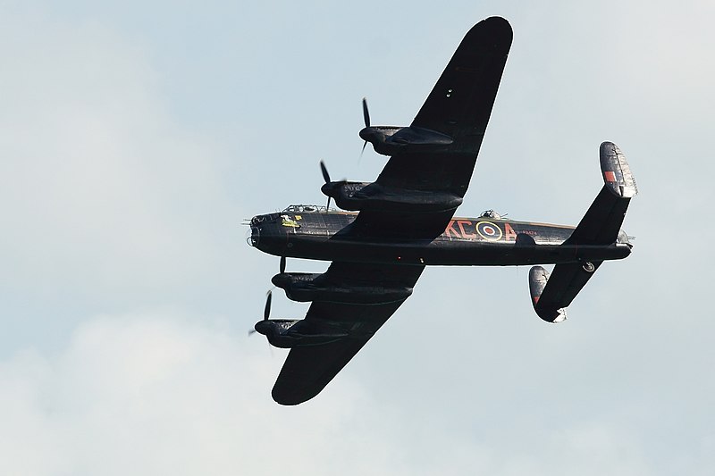 File:Airborne Eastbourne International Airshow (14927758152).jpg