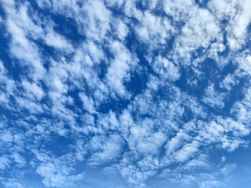 File:Altocumulus over Jakarta.jpg