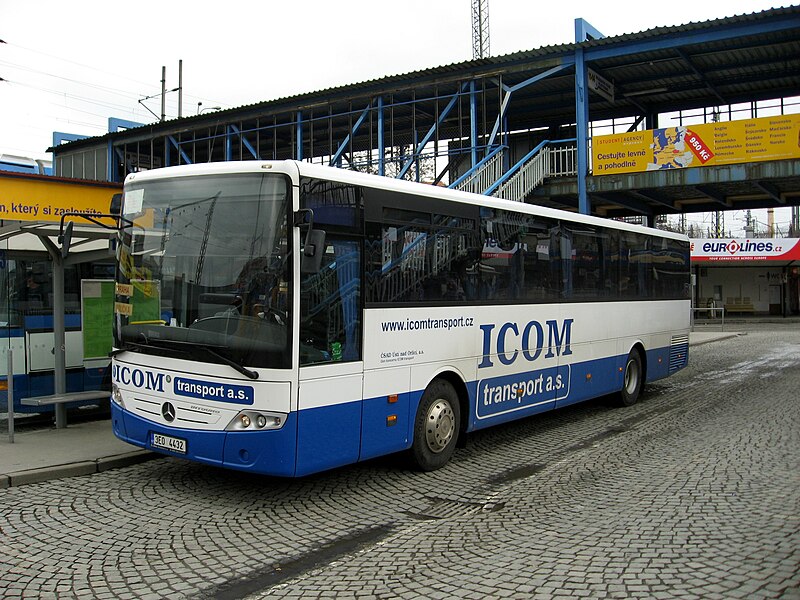 File:Autobus společnosti ICOM transport na Florenci.jpg