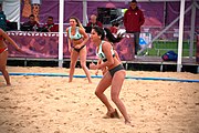 Deutsch: Beachhandball bei den Olympischen Jugendspielen 2018; Tag 5, 10. November 2018; Mädchen, Hauptrunde - Ungarn-Paraguay 2:0 English: Beach handball at the 2018 Summer Youth Olympics at 11 October 2018 – Girls Main Round – Hungary-Paraguay 2:0