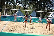 Deutsch: Beachvolleyball bei den Olympischen Jugendspielen 2018; Tag 8, 14. Oktober 2018; Mädchen, Achtelfinale – Mexiko-China 0:2 (15–21/16–21) English: Beach volleyball at the 2018 Summer Youth Olympics at 14 October 2018 – Girls Round of 16 – Mexico-China 0:2 (15–21/16–21)