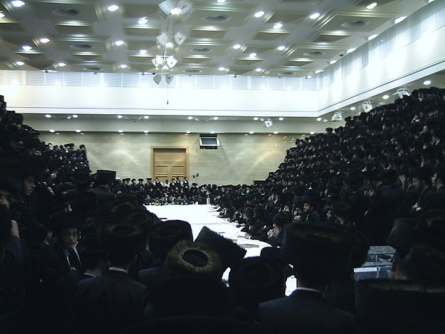 Belzer tish, Purim 2006