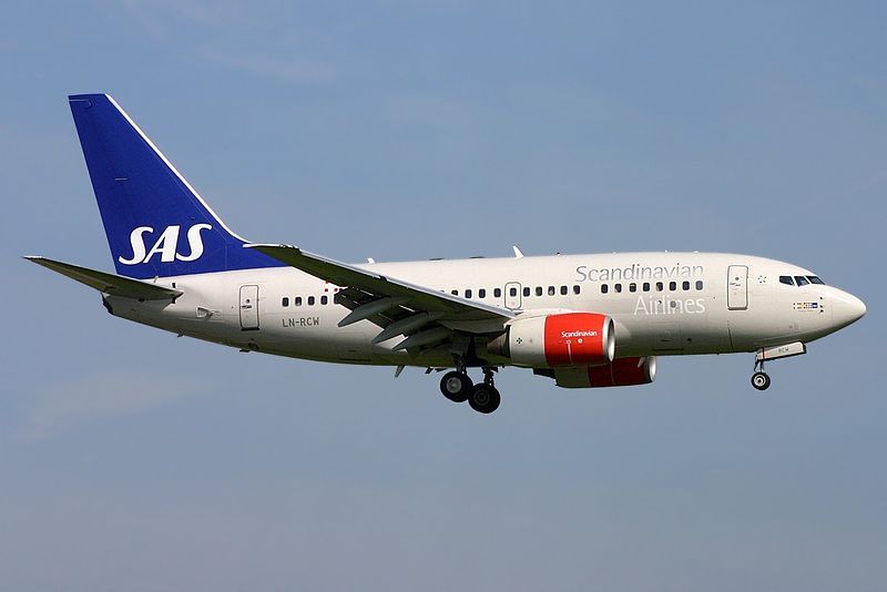 File:Boeing 737-683, Scandinavian Airlines (SAS) JP7198973.jpg