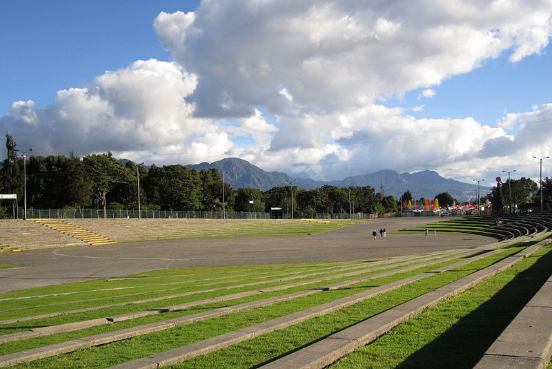 File:Bogotá Parque Simón Bolívar escenario.JPG