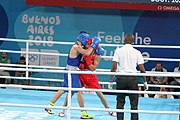 Deutsch: Boxen bei den Olympischen Jugendspielen 2018 Tag 12, 18. Oktober 2018 - Finale im Leichten Weltergewicht Jungen – Ilia Popov (Russland, rot) schlägt Talgat Shaiken (Kasachstan, blau) 4-1; Ringrichter ist James Beckles (Trinidad und Tobago). English: Boxing at the 2018 Summer Youth Olympics on 18 October 2018 – Final Light Welterweight Boys Bout - Ilia Popov (Rusia, rojo) supera a Talgat Shaiken (Kazajstán, azul) 4-1; Referee is James Beckles (Trinidad and Tobago). Español: Boxeo en los Juegos Olímpicos Juveniles de Verano de 2018 en 18 de octubre de 2018 - Chicos de peso welter ligero final: Ilia Popov (Uzbekistán, roja) le gana a Talgat Shaiken (Egipto, azul) 4-1; El árbitro es James Beckles (Trinidad y Tobago).