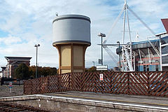 Brauner und beiger ehemaliger Wasserturm, Hauptbahnhof von Cardiff - geograph.org.uk -.3708303jpg.jpg