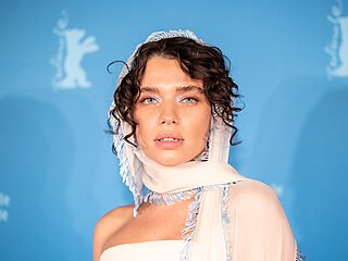 <span class="mw-page-title-main">Bruna Linzmeyer</span> Brazilian actress (born 1992)