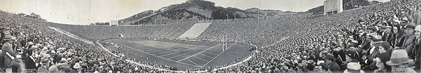 California Memorial Stadium, 1930 Cal, Stanford football game, Memorial Stadium, 1930.jpg
