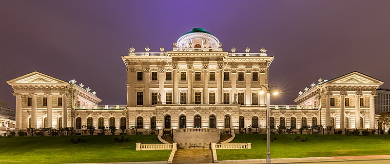 File:Casa Pashkov, Moscú, Rusia, 2016-10-03, DD 36-37 HDR.jpg