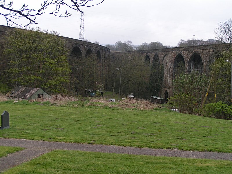 File:Chapel Milton Viaducts.jpg