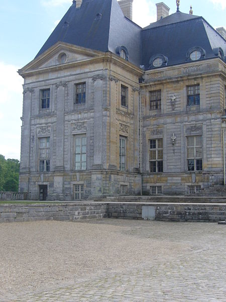 File:Chateau de Vaux le vicomte 11.JPG