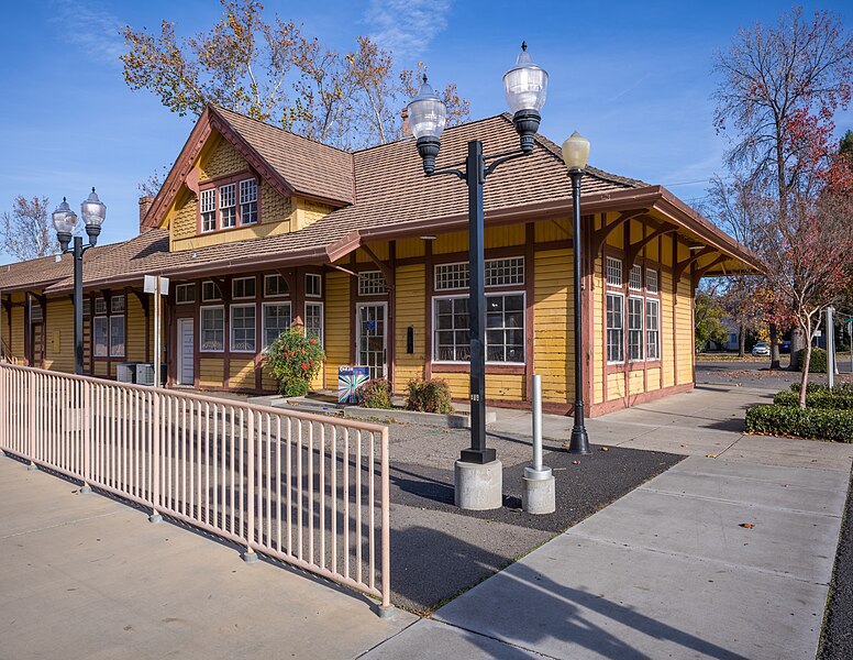 File:Chico station in December 2023-L1004101.jpg