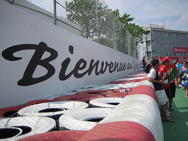 Bienvenue au Québec slogan on the Wall of Champions