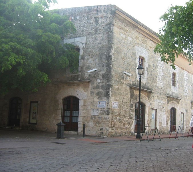 File:Ciudad Colonial-2.jpg