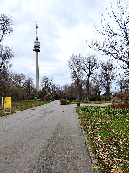 File:Danube Tower, Vienna.jpg