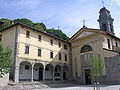 piazza della parrocchia