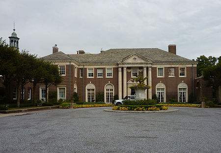 DuPont Guest Estate