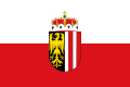 White-red with coat of arms of Upper Austria, crowned with the archducal hat. Flag of the state of Upper Austria