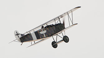 English: Mikael Carlson's Fokker D VII (reg. SE-XVO, built in 1917/2011). Engine: Daimler D IIIaü. Deutsch: Mikael Carlsons Fokker D VII (Reg. SE-XVO, Baujahr 1917/2011). Motor: Daimler D IIIaü.