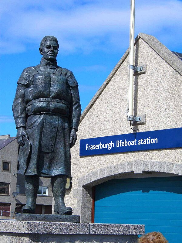 Fraserburgh Lifeboat Memorial - geograph.org.uk - 2026024