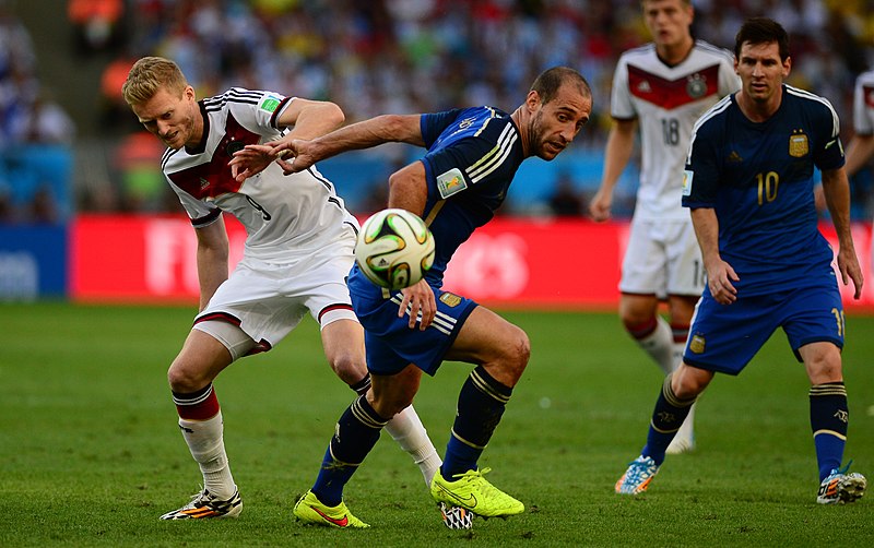 File:Germany and Argentina face off in the final of the World Cup 2014 09.jpg
