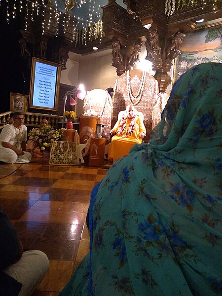 File:Girijaj Swami Maharaja Iskon Khrsna temple 2023 (1) 10.jpg