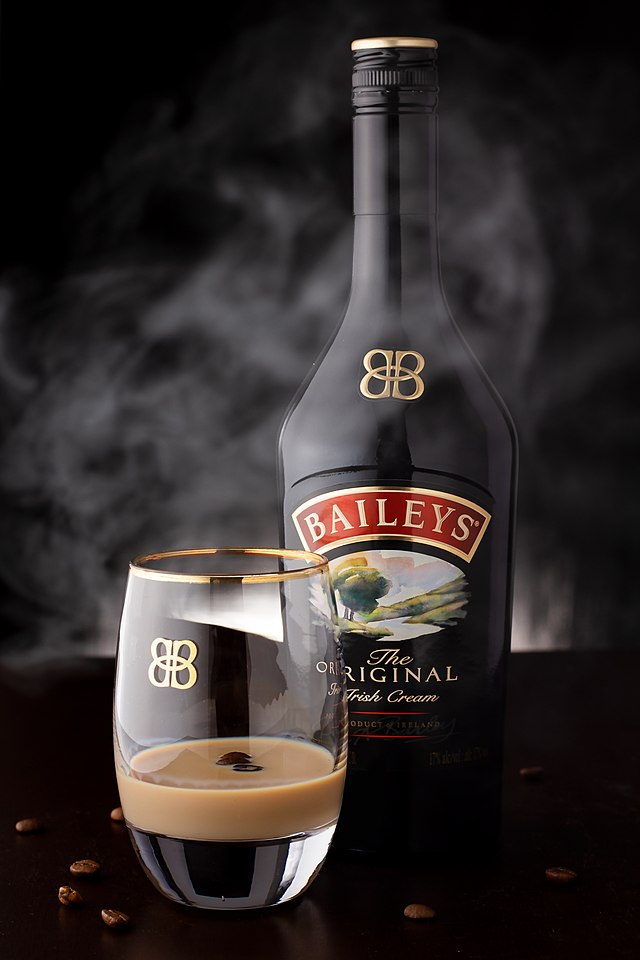 Baileys Original Irish Cream with Glass Mug