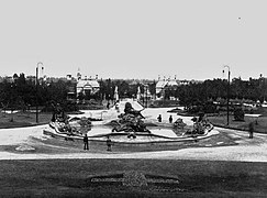 La fontana di Diego Sarti ai Giardini Margherita durante la Grande esposizione emiliana del 1888