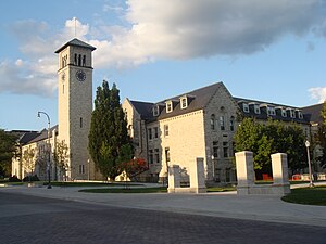 Queen's University At Kingston