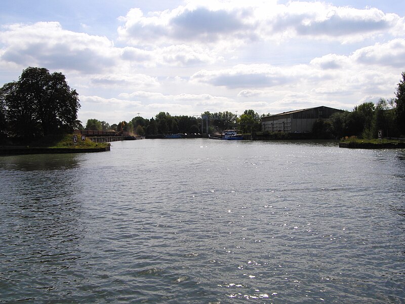 File:Hafen Peine 005.jpg