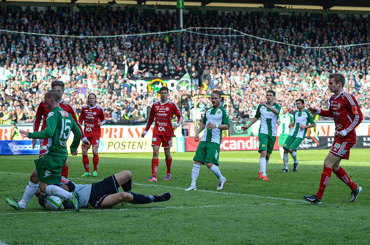 File:Hammarby IF - IFK Värnamo April 2013 20.jpg ...