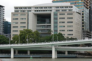 Edificio de tribunales de derecho del Commonwealth de Harry Gibbs.jpg