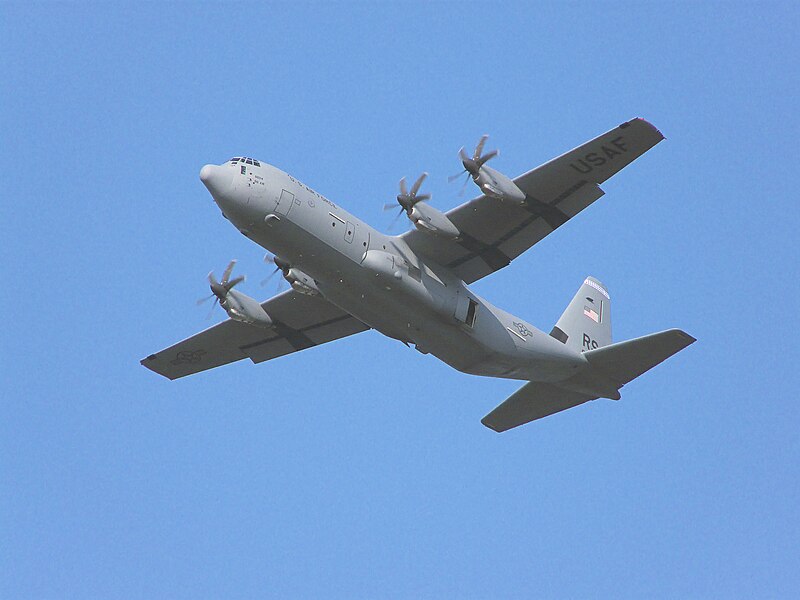 File:Hercules met parachutisten op Ginkelse heide 19 september 2009.jpg