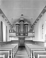 Interieur met orgel