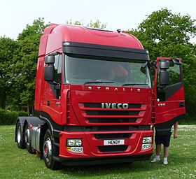 Iveco Stralis camion 280px-Iveco_Stralis_cab_at_Southern_Vectis_Bustival
