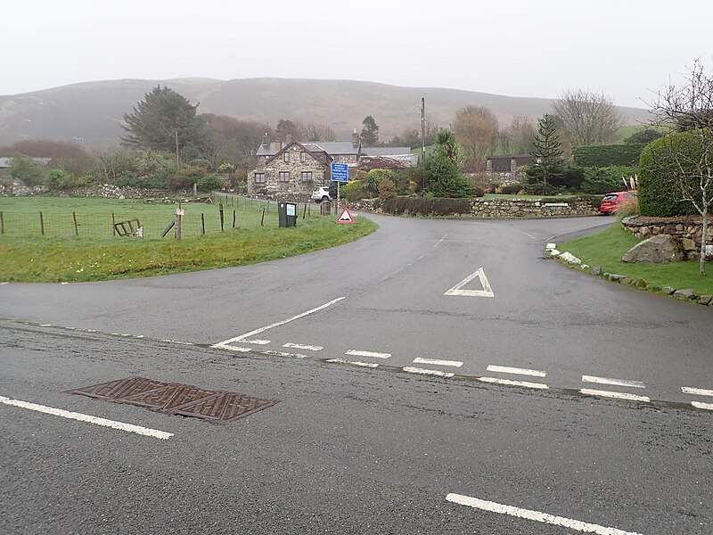 File:Junction off the A493 - geograph.org.uk - 6103304.jpg